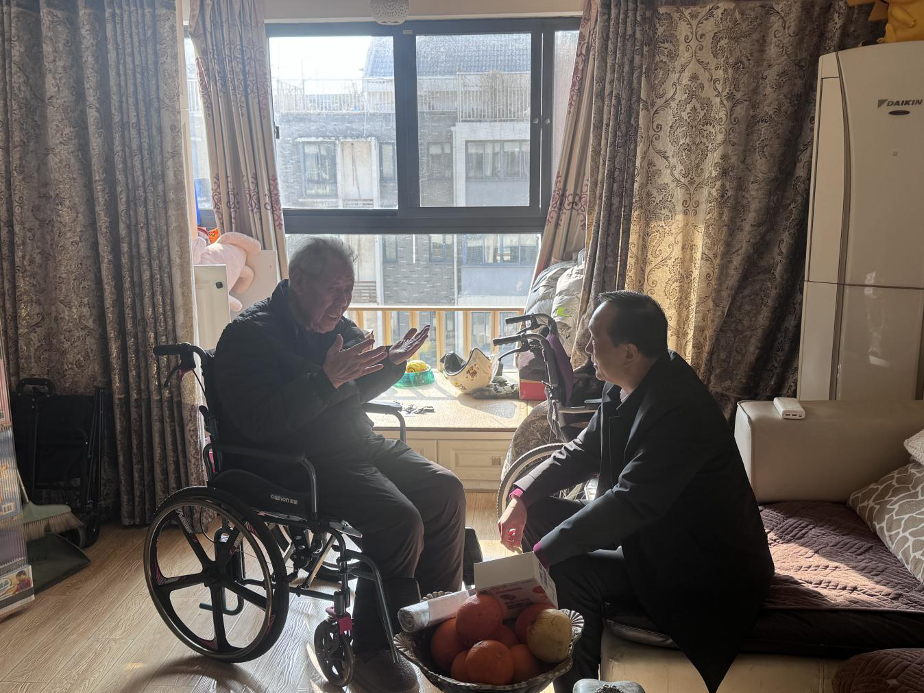 情暖岁末 共赴新春—集团党委、工会开展年终系列慰问活动